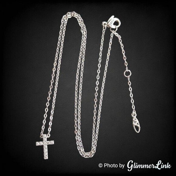 Nadri Dainty Crystal Silver Tone Cross Pedant Necklace - Picture 1 of 9